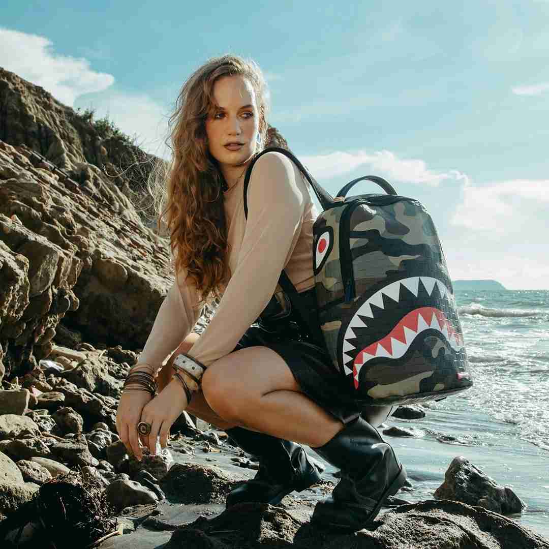 Nahrbtnik Sprayground | Woodland Camo Check